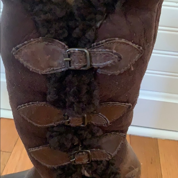 Frye tall shearling Boots - Picture 2 of 8